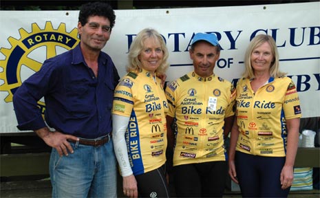 President of The Rotary Club of Mullumbimby David D’Vash with three of the four riders planning to circumnavigate Australia: (left to right) Roberta Gordon, John Farrugia and Gonny Rundell. President of The Rotary Club of Mullumbimby David D’Vash with three of the four riders planning to circumnavigate Australia: (left to right) Roberta Gordon, John Farrugia and Gonny Rundell.