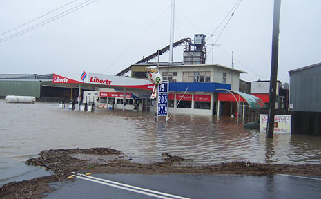 The Liberty service station on the Pacific Highway at South Grafton. The Liberty service station on the Pacific Highway at South Grafton.
