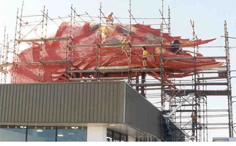 IT CAN BE MOVED: The Big Prawn, pictured under construction in 1990, can be moved according to the builders, Glenn Industries. IT CAN BE MOVED: The Big Prawn, pictured under construction in 1990, can be moved according to the builders, Glenn Industries.