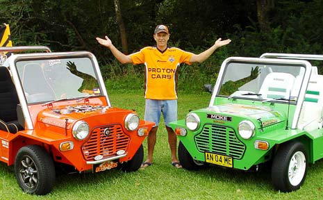 MIGHTY MINIS: Lismore man Rob Pearce with his Mini Mokes. Rob is calling on other Moke enthusiasts to join the convoy this weekend. MIGHTY MINIS: Lismore man Rob Pearce with his Mini Mokes. Rob is calling on other Moke enthusiasts to join the convoy this weekend.