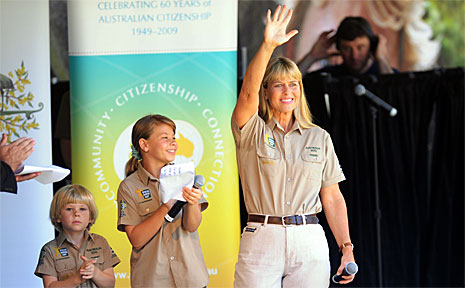 Terri Irwin with Bindi and Robert. Terri Irwin with Bindi and Robert.