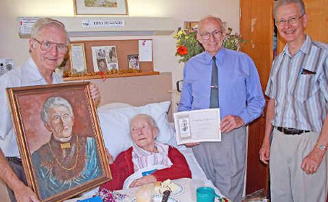 Geoff Foley and Bernie Childs from RRHS with Edna McKenzie and relative Ross Wilson – pictured with Edna’s painting of Charles McKenzie which was donated to the Historical Society. Geoff Foley and Bernie Childs from RRHS with Edna McKenzie and relative Ross Wilson – pictured with Edna’s painting of Charles McKenzie which was donated to the Historical Society.