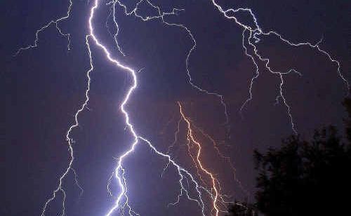 Spectacular lightning display in northern NSW, 2009. Spectacular lightning display in northern NSW, 2009.