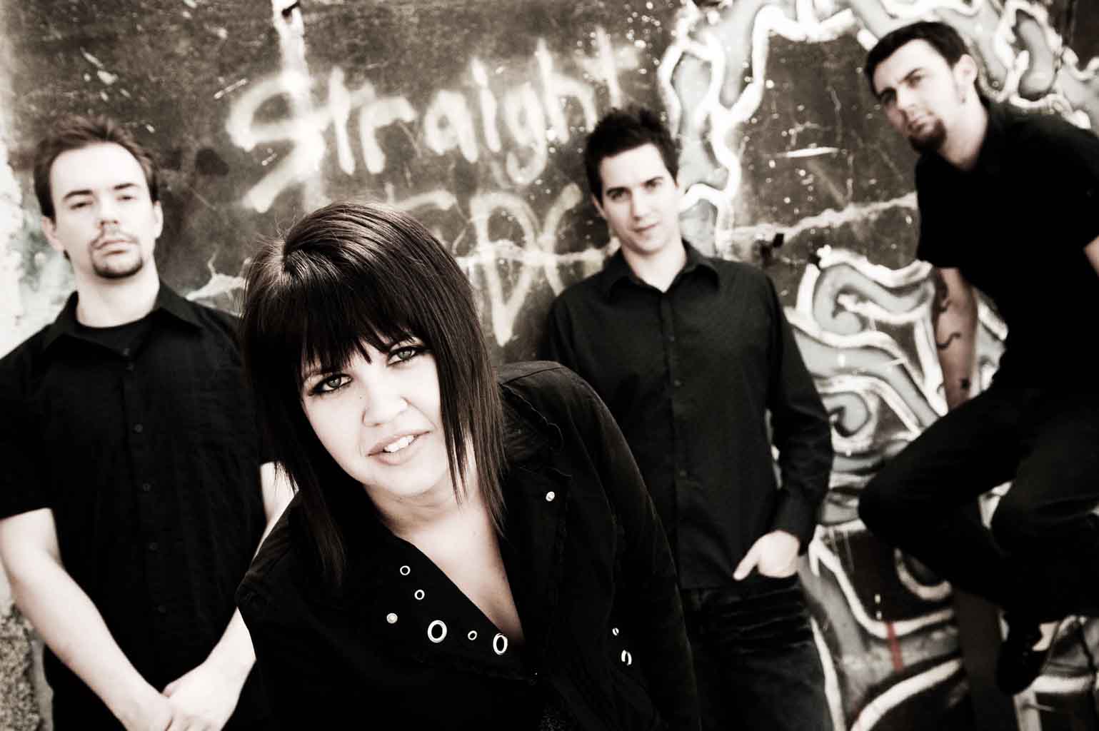 Get to Mary Gilhooleys in Lismore on Boxing Day to catch the Rochelle Lees Band from 9.30pm. Get to Mary Gilhooleys in Lismore on Boxing Day to catch the Rochelle Lees Band from 9.30pm.