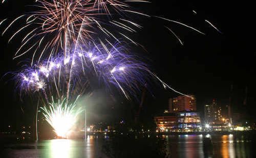 Tweed Heads and Coolangatta will be the place to be this New Year’s Eve with fireworks welcoming in the New Year across the two time zones. Tweed Heads and Coolangatta will be the place to be this New Year’s Eve with fireworks welcoming in the New Year across the two time zones.