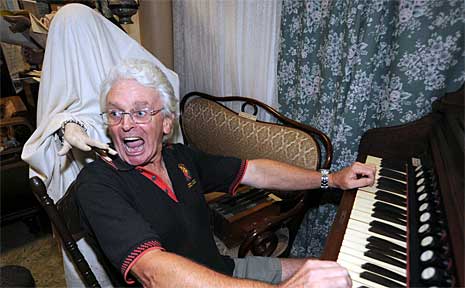 Bundaberg Historical Museum vice-president Errol Larsen was playing the 1989 Chicago Lakeside organ when all of a sudden...! Bundaberg Historical Museum vice-president Errol Larsen was playing the 1989 Chicago Lakeside organ when all of a sudden...!