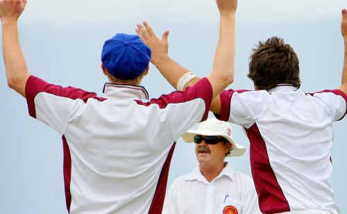 Brothers fielders appeal. Brothers fielders appeal.