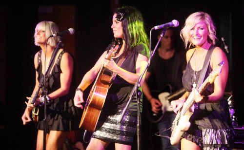 Brooke, Mollie and Sam McClymont kick off their gig at the Yamba Bowling Club. Brooke, Mollie and Sam McClymont kick off their gig at the Yamba Bowling Club.