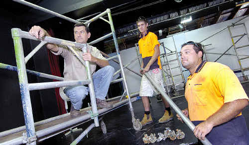 Artist Trevor Spohr with James O’Grady and Jarrod Laycock from Instant Access at the inception of his caged creation for Z-Pac. Artist Trevor Spohr with James O’Grady and Jarrod Laycock from Instant Access at the inception of his caged creation for Z-Pac.
