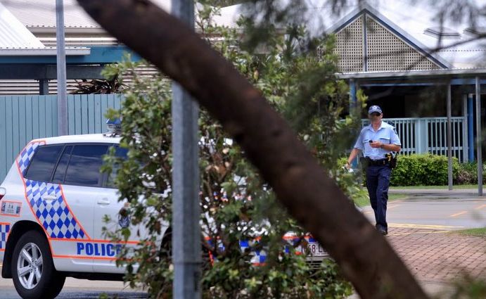 Police patrol outside Talara Primary College after a youth allegedly armed with a knife, made threats today. Photo: Warren Lynam. Police patrol outside Talara Primary College after a youth allegedly armed with a knife, made threats today. Photo: Warren Lynam.