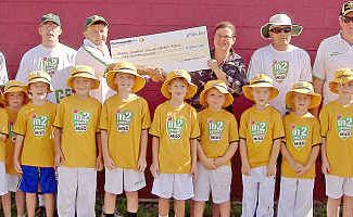 Commonwealth Bank Casino branch manager Tracey Baynham hands over a big cheque to Casino District Junior Cricket Association members (rear l-r) Joseph Corrigan, Lindsay Wilton, Daviv Doohan (president), Robert Cuskelly, Graeme Yates and Dan Corrigan with some of the young players. Commonwealth Bank Casino branch manager Tracey Baynham hands over a big cheque to Casino District Junior Cricket Association members (rear l-r) Joseph Corrigan, Lindsay Wilton, Daviv Doohan (president), Robert Cuskelly, Graeme Yates and Dan Corrigan with some of the young players.