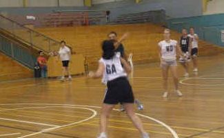 NET FUN: Netballers step on the court for fast-paced fun at the Grafton Sports Centre. NET FUN: Netballers step on the court for fast-paced fun at the Grafton Sports Centre.