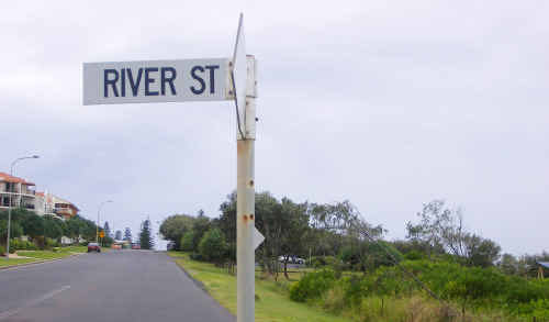 The council is seeking comment on proposed extended alcohol-free zones in Yamba to help combat drink-related crimes. The council is seeking comment on proposed extended alcohol-free zones in Yamba to help combat drink-related crimes.
