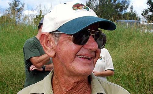 Mercy dash flies Crocodile Hunter's ailing dad, Bob Irwin, to Brisbane. Mercy dash flies Crocodile Hunter's ailing dad, Bob Irwin, to Brisbane.