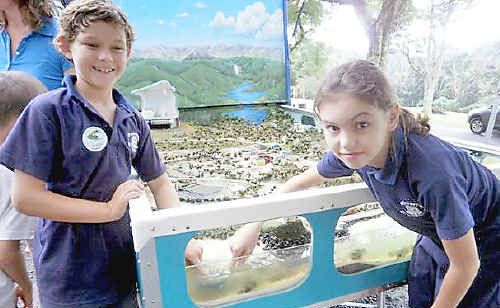 Rosebank Public School students Indigo Shand (left) and Shannon Schulzeck with the interactive catchment management model. Rosebank Public School students Indigo Shand (left) and Shannon Schulzeck with the interactive catchment management model.
