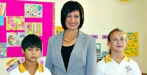 Justine Elliot inspecting the new classrooms with school captains Lachlan Riolo (left) and Jodess Clark. Justine Elliot inspecting the new classrooms with school captains Lachlan Riolo (left) and Jodess Clark.