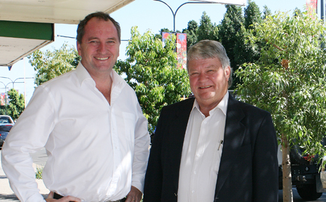 MEET AND GREET: Senator Barnaby Joyce toured the Higlands with candidate for Flynn Ken O'Dowd this week. MEET AND GREET: Senator Barnaby Joyce toured the Higlands with candidate for Flynn Ken O'Dowd this week.