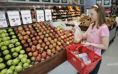 Author and founder of money-saving website Cheapskates.com.au, Cath Armstrong, said there was a number of ways smart shoppers could slash their household food bills and save their hard-earned cash. Author and founder of money-saving website Cheapskates.com.au, Cath Armstrong, said there was a number of ways smart shoppers could slash their household food bills and save their hard-earned cash.