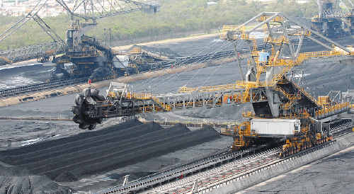 Regional employment will continue to be driven by the sectors that had previously lost workers to the mines, at least in the short term, before mining demand increases again. Regional employment will continue to be driven by the sectors that had previously lost workers to the mines, at least in the short term, before mining demand increases again.