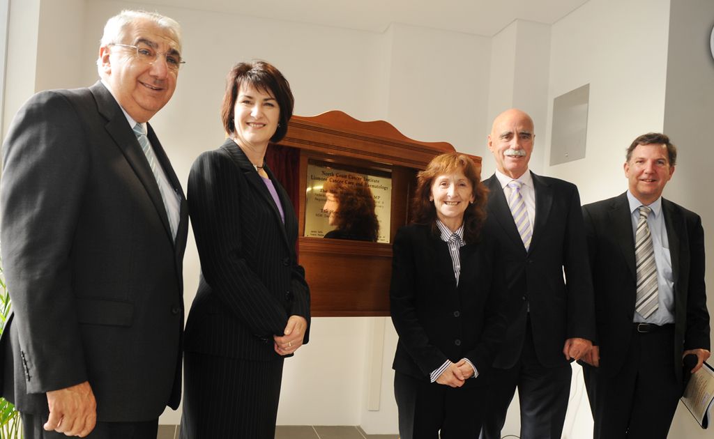 Pictured at the official opening of the North Coast Cancer Institute care centre are from left Lismore MP Thomas George, NSW deputy premier and Minister for Health Carmel Tebbutt, Page MP Janelle Saffin, Minister for Rural and Regional Health Warren Snowdon and North Coast Area Health Service Chief executive Chris Crawford. Pictured at the official opening of the North Coast Cancer Institute care centre are from left Lismore MP Thomas George, NSW deputy premier and Minister for Health Carmel Tebbutt, Page MP Janelle Saffin, Minister for Rural and Regional Health Warren Snowdon and North Coast Area Health Service Chief executive Chris Crawford.
