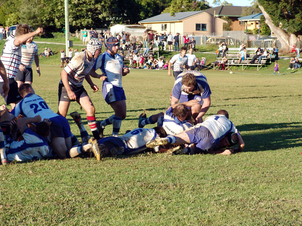 Some of the action from Saturday’s game between Byron Bay and Tweed Coast Raiders at Red Devil Park.
Some of the action from Saturday’s game between Byron Bay and Tweed Coast Raiders at Red Devil Park.
