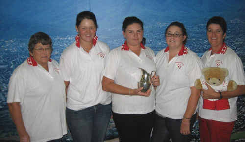 WGCQ team captain Val Watson, Taylor McManus, Lily McKelvie, Hannah Edmondstone, team manager Brenda Phillips arrive home with the prestigious Queensland Inter District Trophy, the Junior Jug. WGCQ team captain Val Watson, Taylor McManus, Lily McKelvie, Hannah Edmondstone, team manager Brenda Phillips arrive home with the prestigious Queensland Inter District Trophy, the Junior Jug.