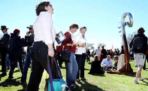 Large crowds were evident throughout the 2010 Byron Bay Writers Festival. Large crowds were evident throughout the 2010 Byron Bay Writers Festival.