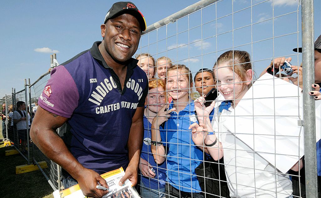 Wendell Sailor signs autographs at the Deadly Days Festival at Casino. Wendell Sailor signs autographs at the Deadly Days Festival at Casino.