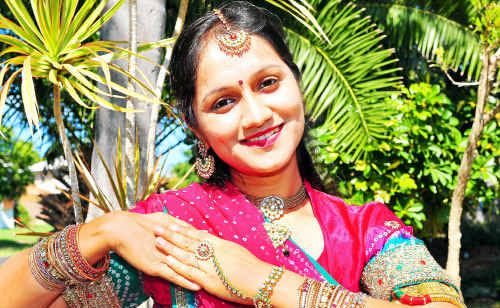 Kavita Rathod teaches classical Bollywood dance. Kavita Rathod teaches classical Bollywood dance.