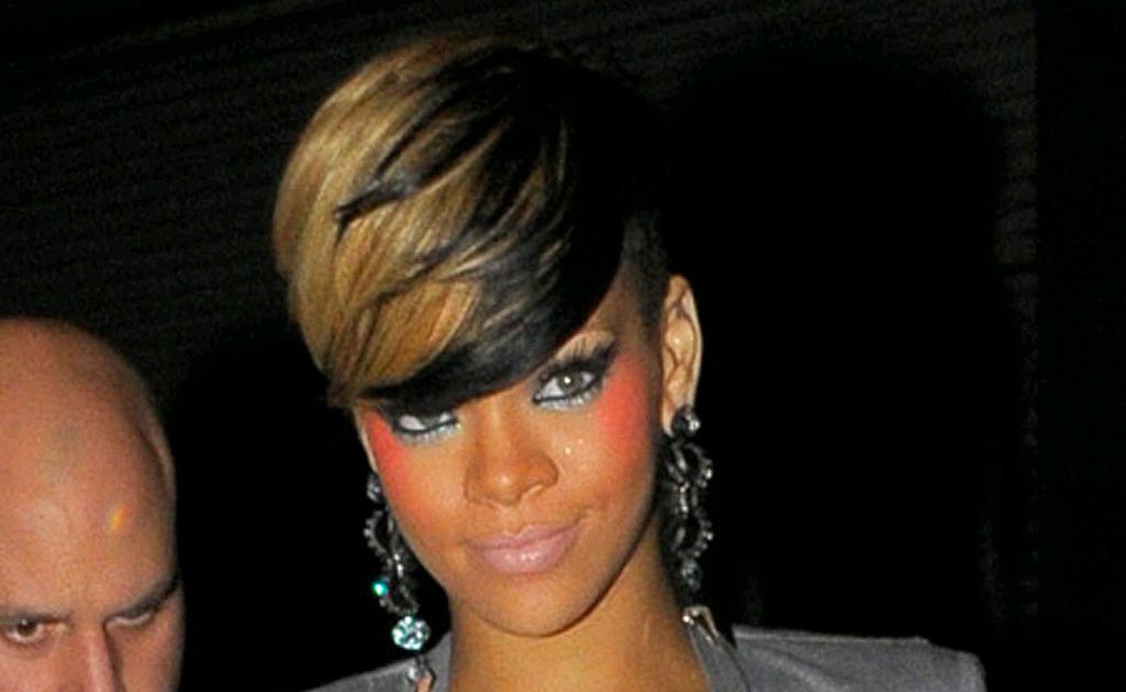 Rihanna has 47,788,147 fans on Facebook. Rihanna has 47,788,147 fans on Facebook.