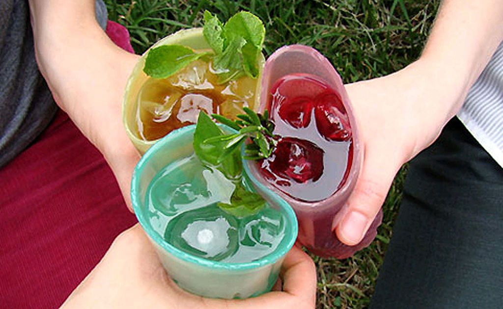 Jelloware is a line of disposal cups made from a seaweed extract, and is available in a range of flavours including lemon-basil and rosemary-beet. Jelloware is a line of disposal cups made from a seaweed extract, and is available in a range of flavours including lemon-basil and rosemary-beet.