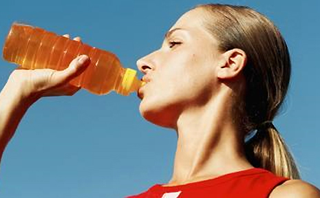 During long workouts, sports drinks can be useful. Choose varieties that have up to 10 per cent carbohydrates. During long workouts, sports drinks can be useful. Choose varieties that have up to 10 per cent carbohydrates.
