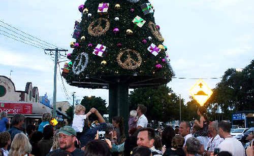 TREE CHOPPED: The lights won’t be shining at Byron Bay this Christmas. Hundreds of people enjoyed the first Christmas tree lights in 2007. TREE CHOPPED: The lights won’t be shining at Byron Bay this Christmas. Hundreds of people enjoyed the first Christmas tree lights in 2007.