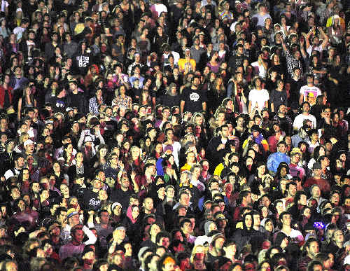 Festival-goers pack Queensland’s Woodford grounds for Splendour in the Grass 2010. Festival-goers pack Queensland’s Woodford grounds for Splendour in the Grass 2010.