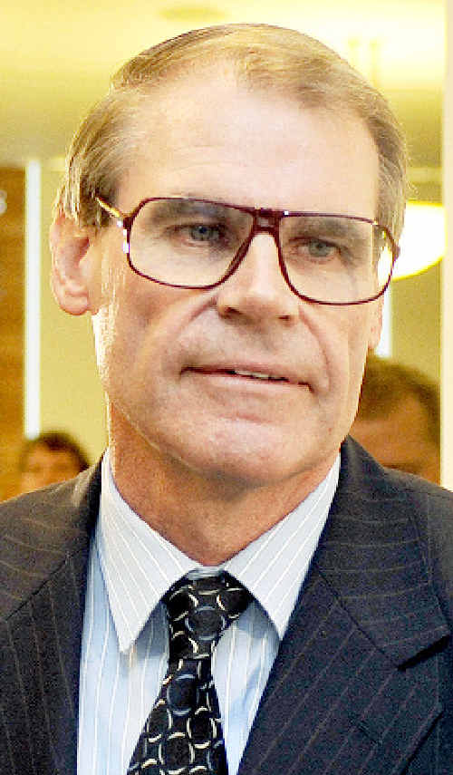 Senator John Faulkner. Senator John Faulkner.