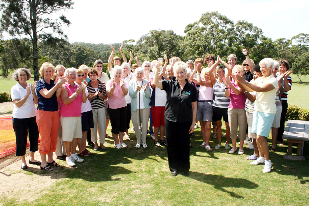 Marilyn ‘Maz’ Meisel says farewell to Byron Bay Golf Club. Marilyn ‘Maz’ Meisel says farewell to Byron Bay Golf Club.