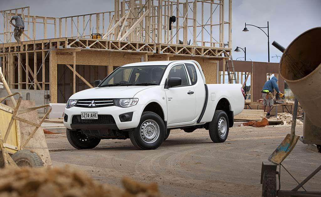 Mitsubishi Triton Mitsubishi Triton
