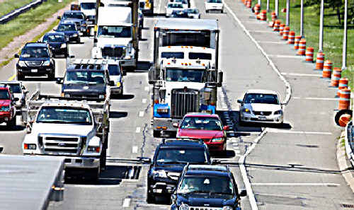 KNOW YOUR RULES: Coffs Harbour police say if you are merging, you have to give way. KNOW YOUR RULES: Coffs Harbour police say if you are merging, you have to give way.