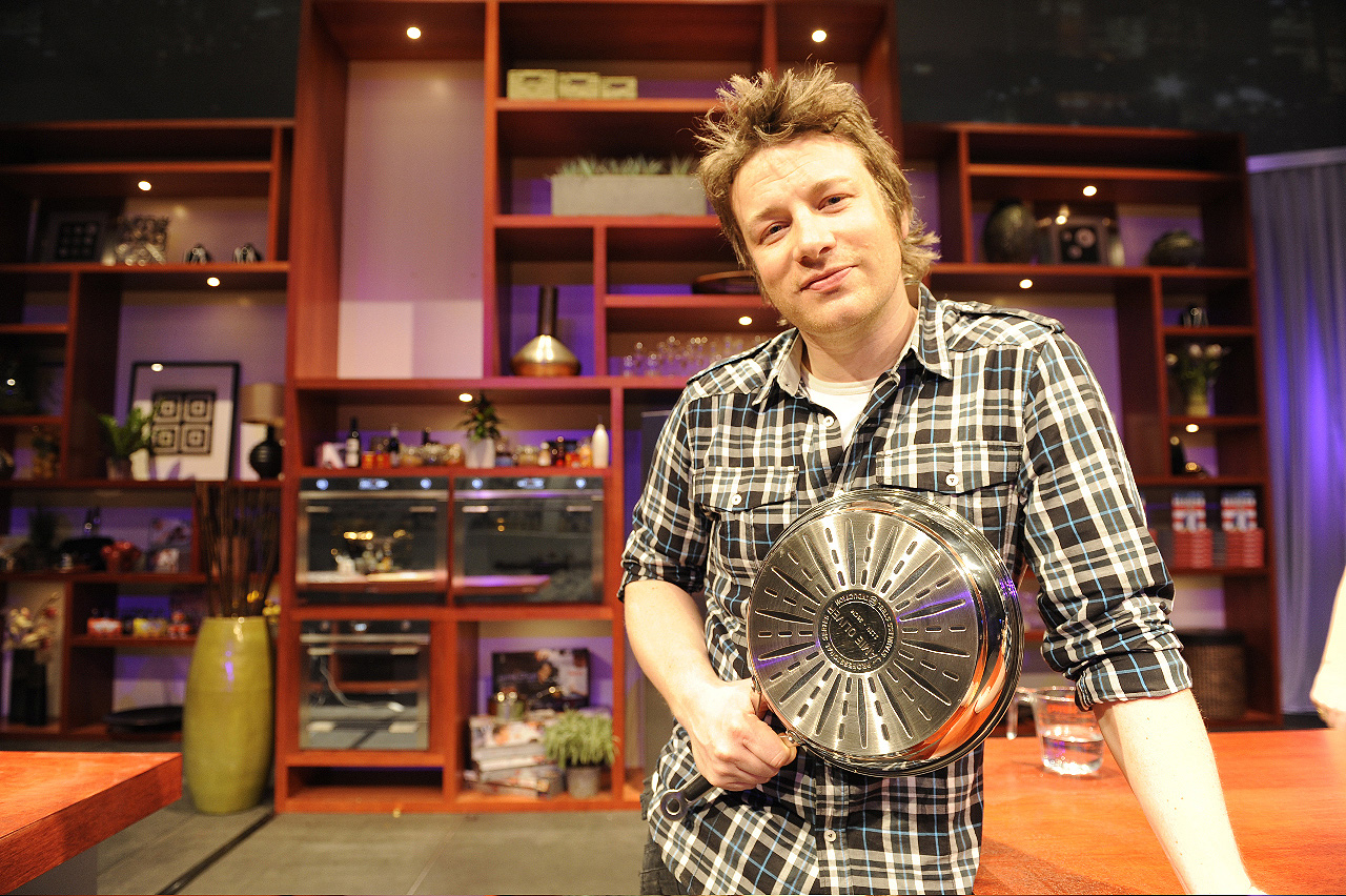 According to Jamie Oliver, it takes just five minutes boiling to cook an egg with a runny yolk from scratch. According to Jamie Oliver, it takes just five minutes boiling to cook an egg with a runny yolk from scratch.