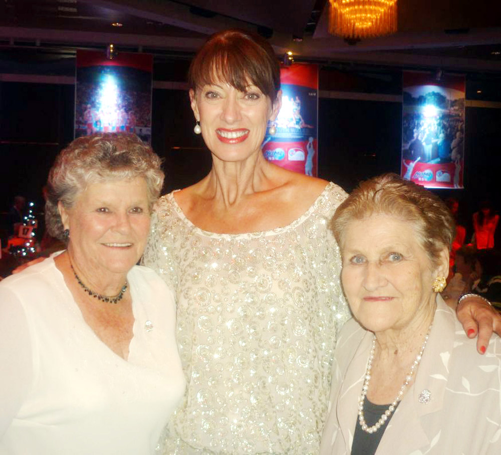 AWARD WINNERS: Shirley O’Brien (left) and June Backshaw (right) with former Australian netball captain Anne Sargeant. AWARD WINNERS: Shirley O’Brien (left) and June Backshaw (right) with former Australian netball captain Anne Sargeant.