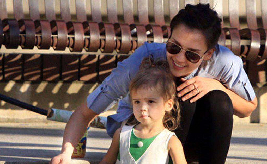 Jessica Alba with daughter Honor. Jessica Alba with daughter Honor.