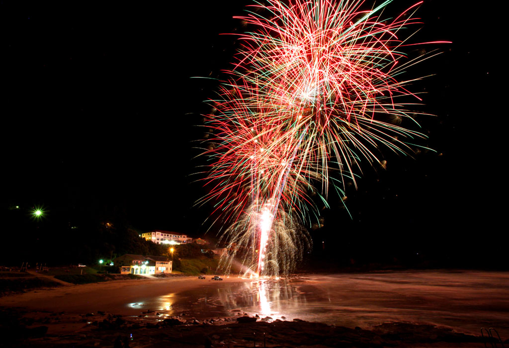Fireworks explode over Main Beach Yamba as part of the Pacific Hotel's New Years fireworks. Photo: ADAM HOURIGAN/The Daily Examiner Fireworks explode over Main Beach Yamba as part of the Pacific Hotel's New Years fireworks. Photo: ADAM HOURIGAN/The Daily Examiner