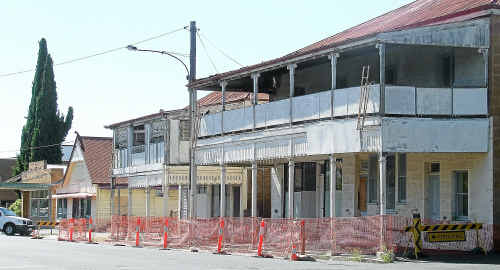 Details of safety work needed on the Plumb’s Chambers buildings are scant. The older building (at left) may be the oldest shop in Queensland, according to Canning Downs stud owner John Barnes. Details of safety work needed on the Plumb’s Chambers buildings are scant. The older building (at left) may be the oldest shop in Queensland, according to Canning Downs stud owner John Barnes.