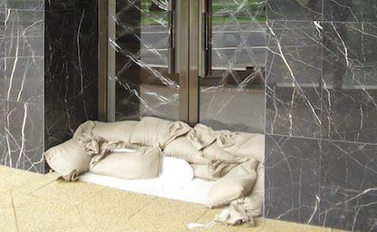 Sandbagging in the Cairns CBD. Sandbagging in the Cairns CBD.