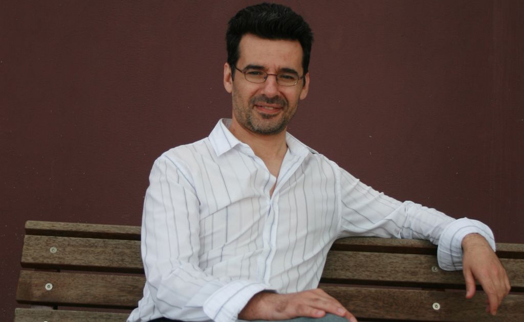 USQ Education lecturer Dr Con Lozanovski has been unravelling Einstein's theory of gravity. USQ Education lecturer Dr Con Lozanovski has been unravelling Einstein's theory of gravity.