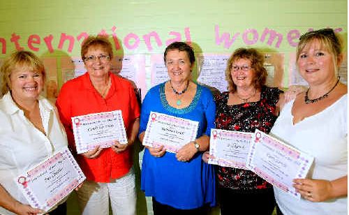 Sue Charlier, Carole van’t Riet, Barbara Carroll, Di Laycock and Kerry Jarvis with their certificates. Sue Charlier, Carole van’t Riet, Barbara Carroll, Di Laycock and Kerry Jarvis with their certificates.