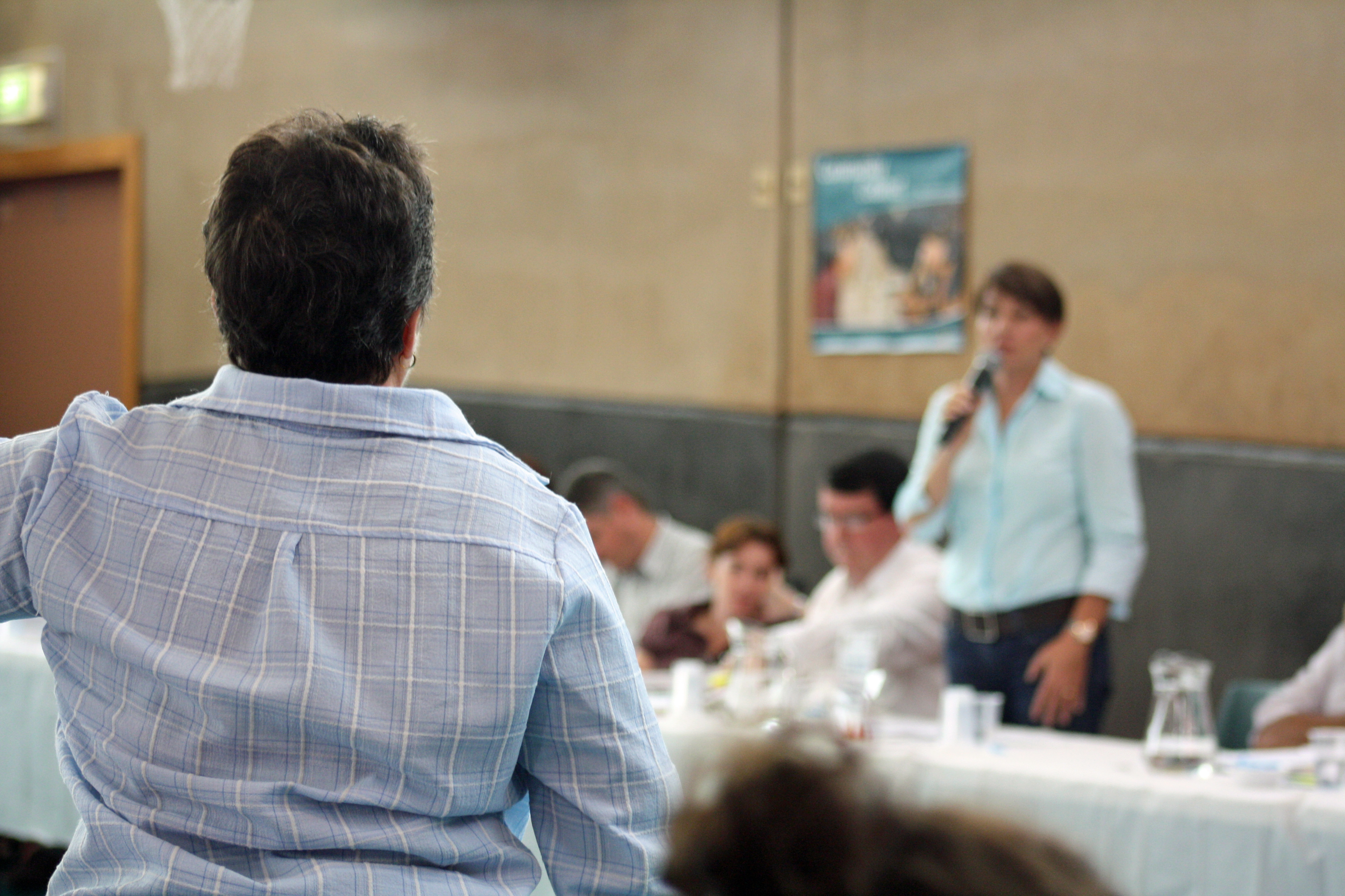 A local asks the hard questions of Premier Anna Bligh at Community Cabinet. 