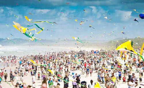 Thousands turn out to watch a previous Kites and Bikes Festival at Brunswick Heads. Thousands turn out to watch a previous Kites and Bikes Festival at Brunswick Heads.