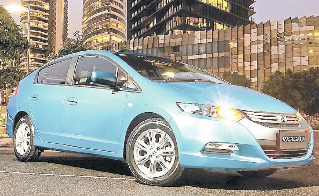 The Honda Insight is an affordable hybrid option for most households. The Honda Insight is an affordable hybrid option for most households.