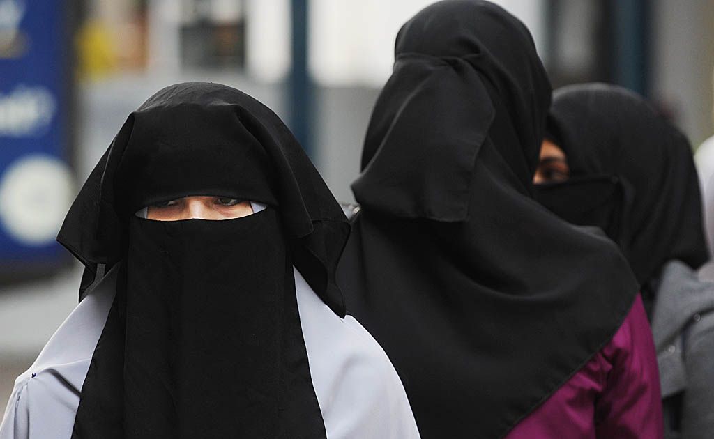 Those wearing Burqas or niqabs aren't allowed in all public galleries Those wearing Burqas or niqabs aren't allowed in all public galleries